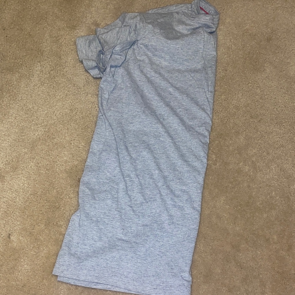 Tommy Hilfiger Tee - Picture 6 of 6